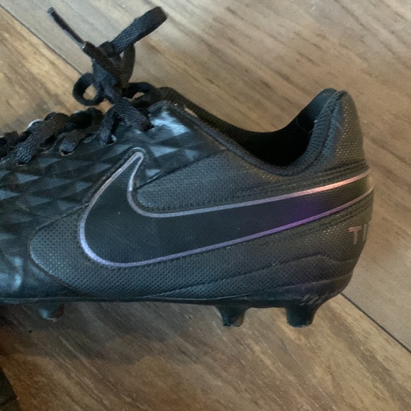 *Host Pick* Nike Kids Tiempo Soccer Cleats - Picture 8 of 8
